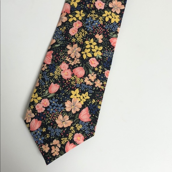 tango Other - Vintage Pink Floral Tie